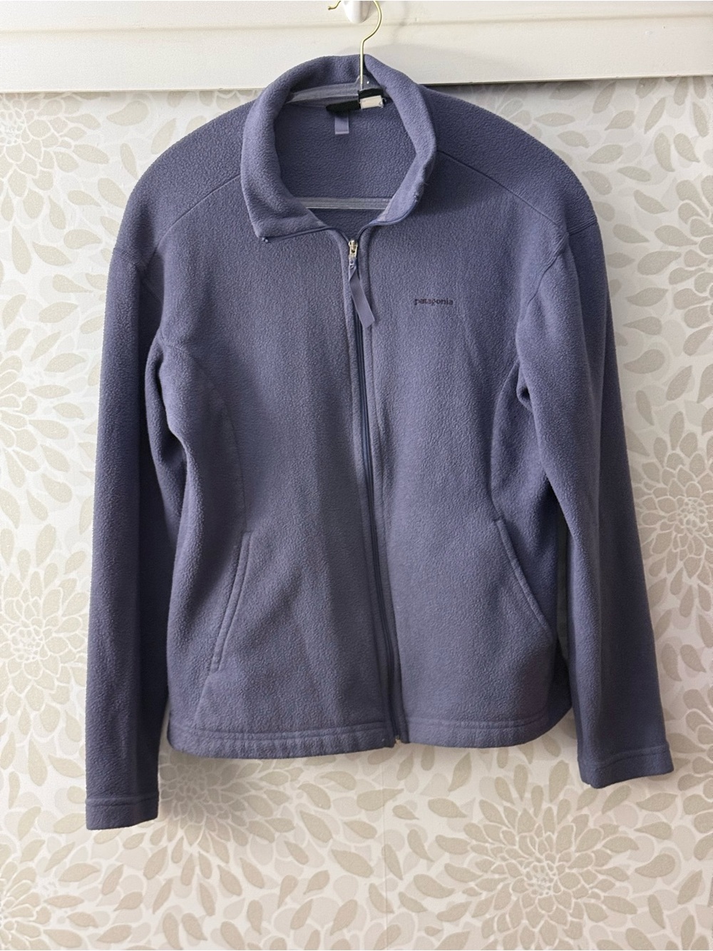 Patagonia Women’s L Lavender Purple Synchilla Zip Up Fleece Hiking Jacket